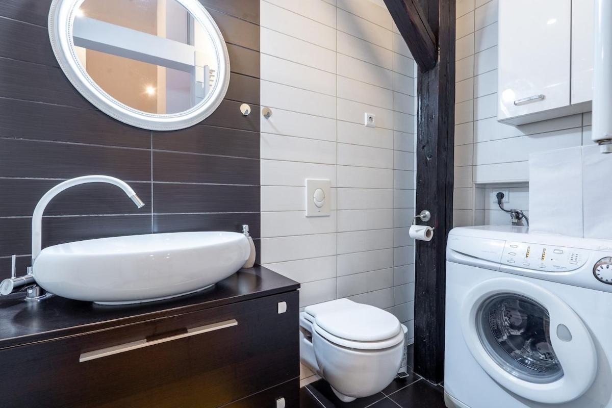Modern Apartment Centrally Located ซาเกร็บ ภายนอก รูปภาพ