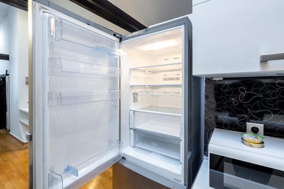 Modern Apartment Centrally Located ซาเกร็บ ภายนอก รูปภาพ